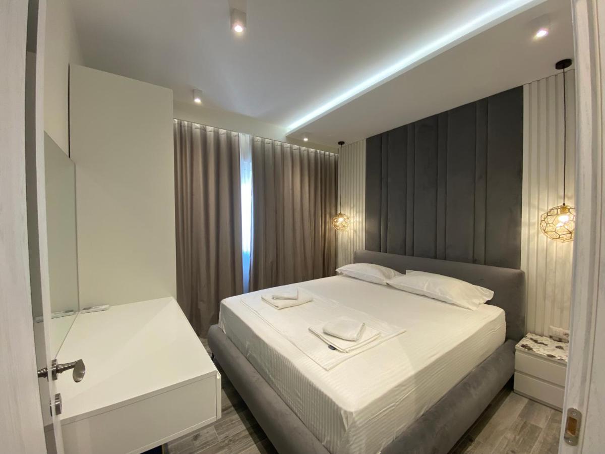 Luxury Seaview Vlora Flat Free Parking Apartment Luaran gambar